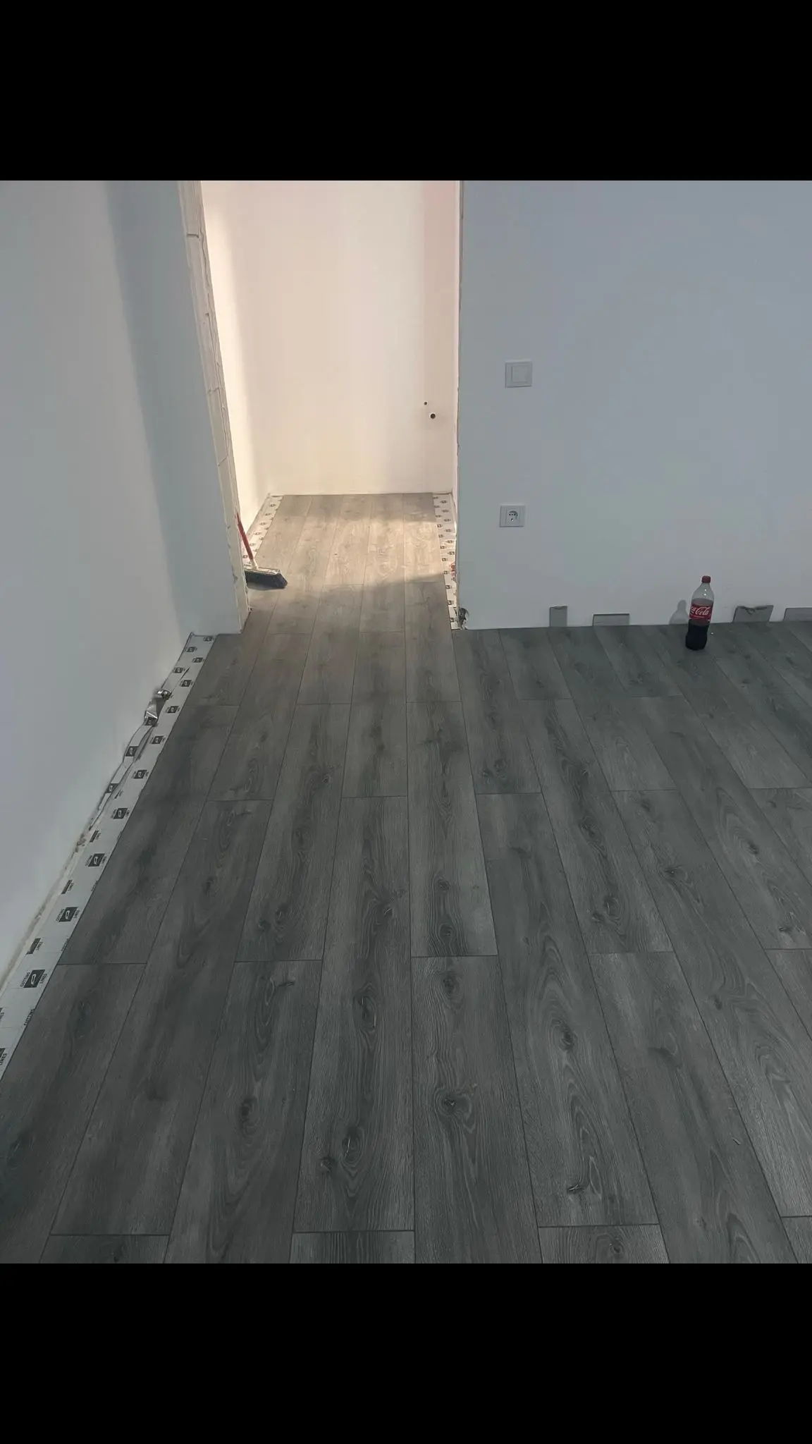 Curățenie Terasă Beton După Lucrări de Fațadă - Geoalex